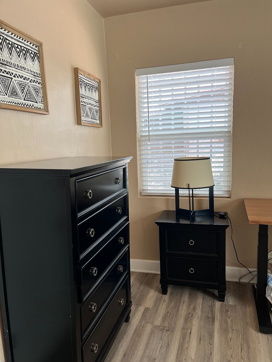 Bedroom 2/Office