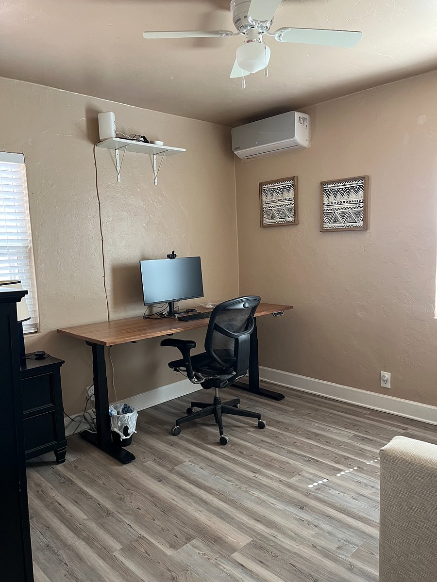 Bedroom 2/Office