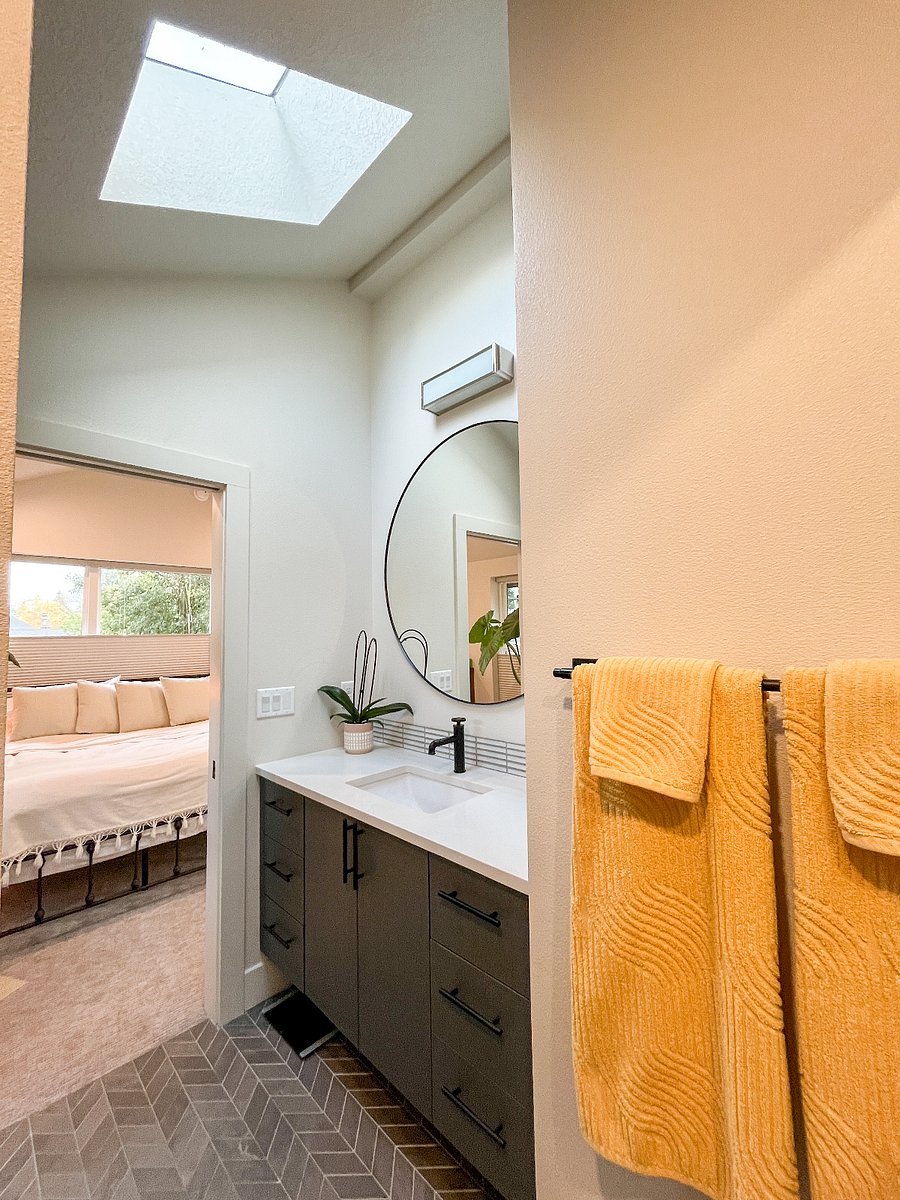 Ensuite Bathorrom