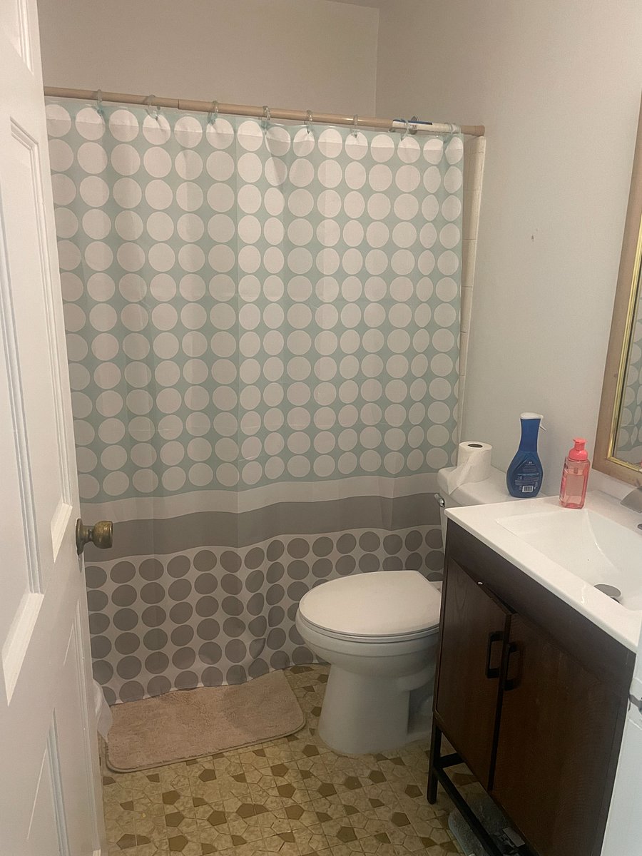 Upper Level Bathroom
