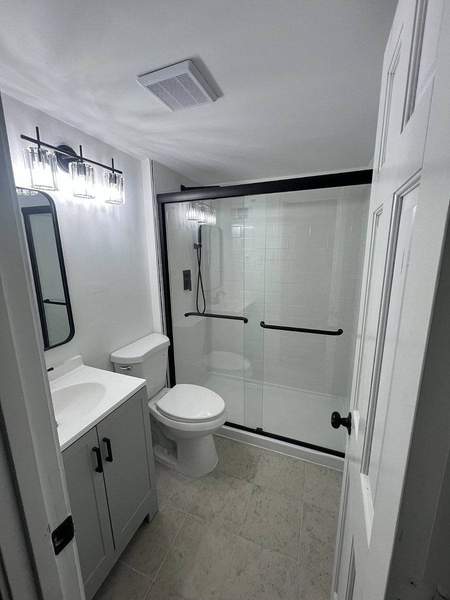 Private Suite Bathroom