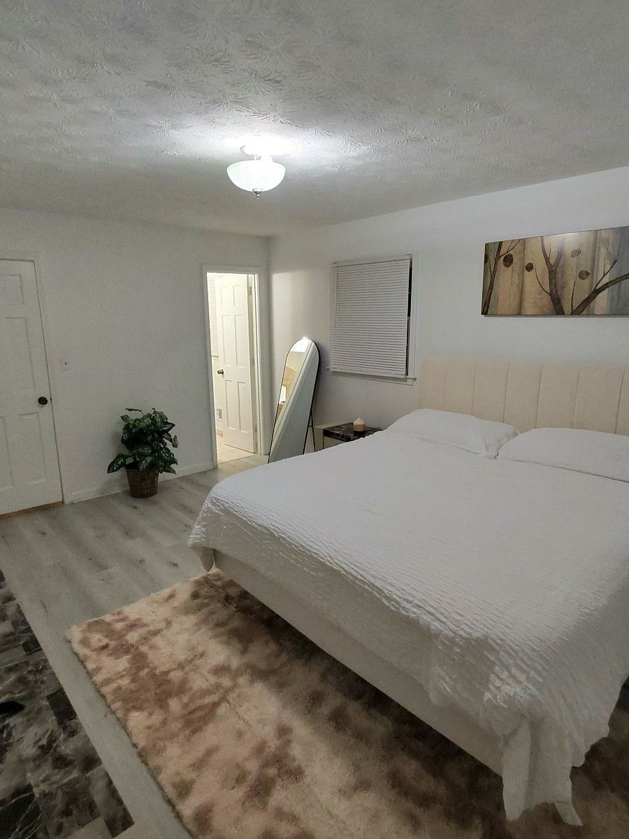 Primary Bedroom Suite