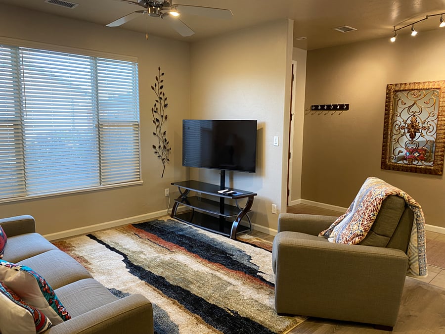 2024 smart tv, samsung with samsung plus channels and also cable.