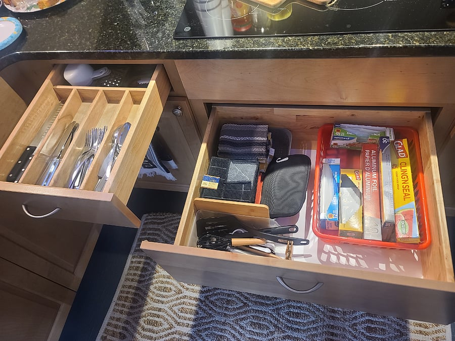 kitchen ware and supplies