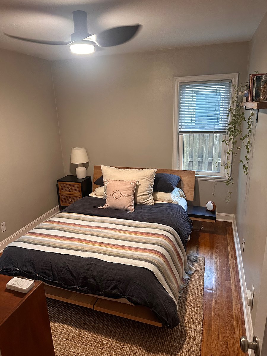 Upstairs bedroom with queen bed