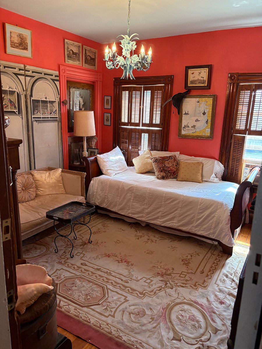 Shared Parlor room