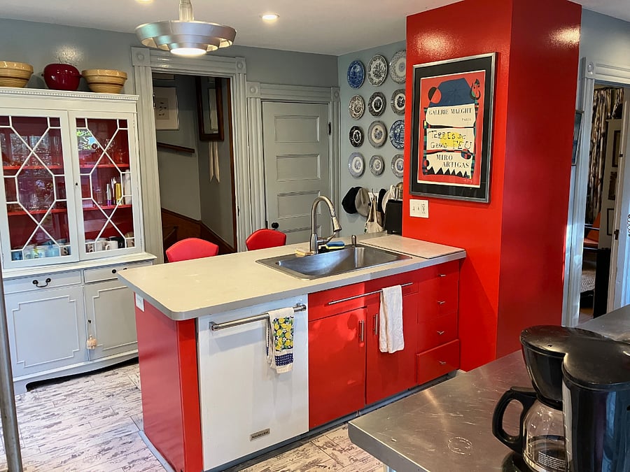Shared full kitchen 1