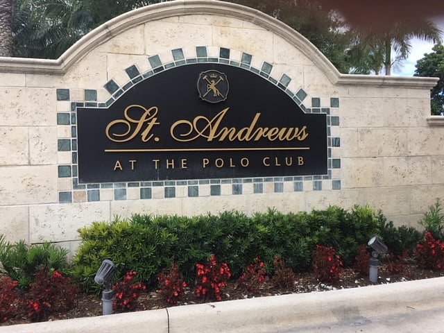 This is a prestige gated community conveniently located in the heart of Wellington. The grocery store and other shops are within walking distance.
West Pam Beach is 15 minutes. The beach is 25 minutes and the WSP airport is 20 minutes.