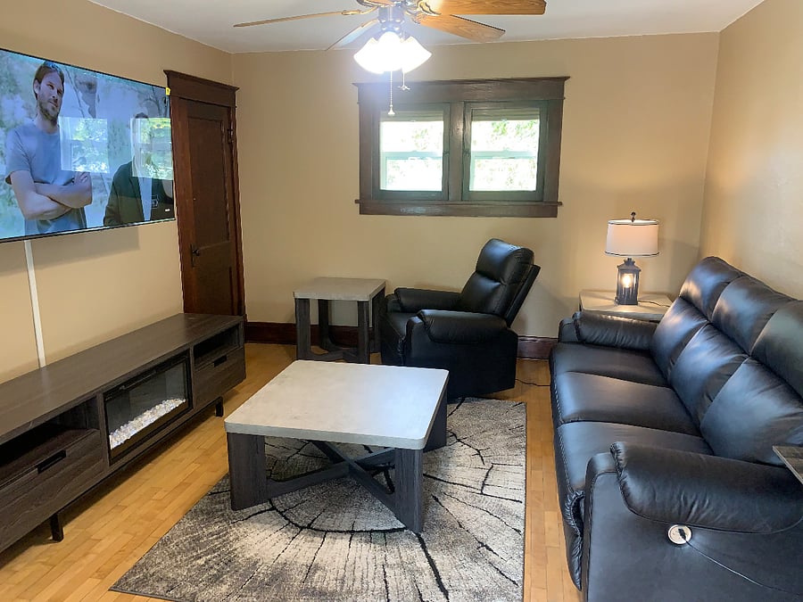 Furnished Finder property 762705_1 photo 1