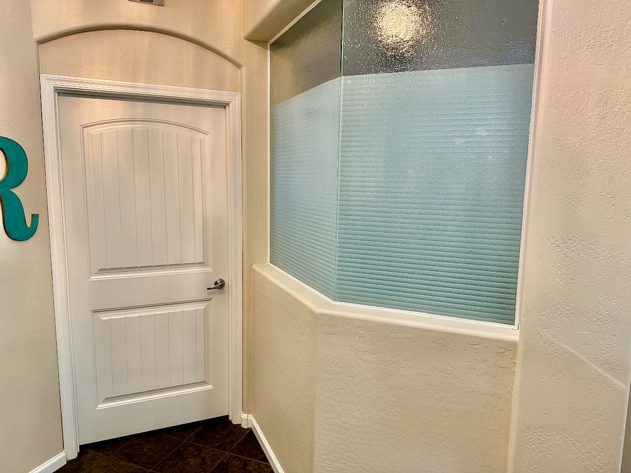 Private entrance 