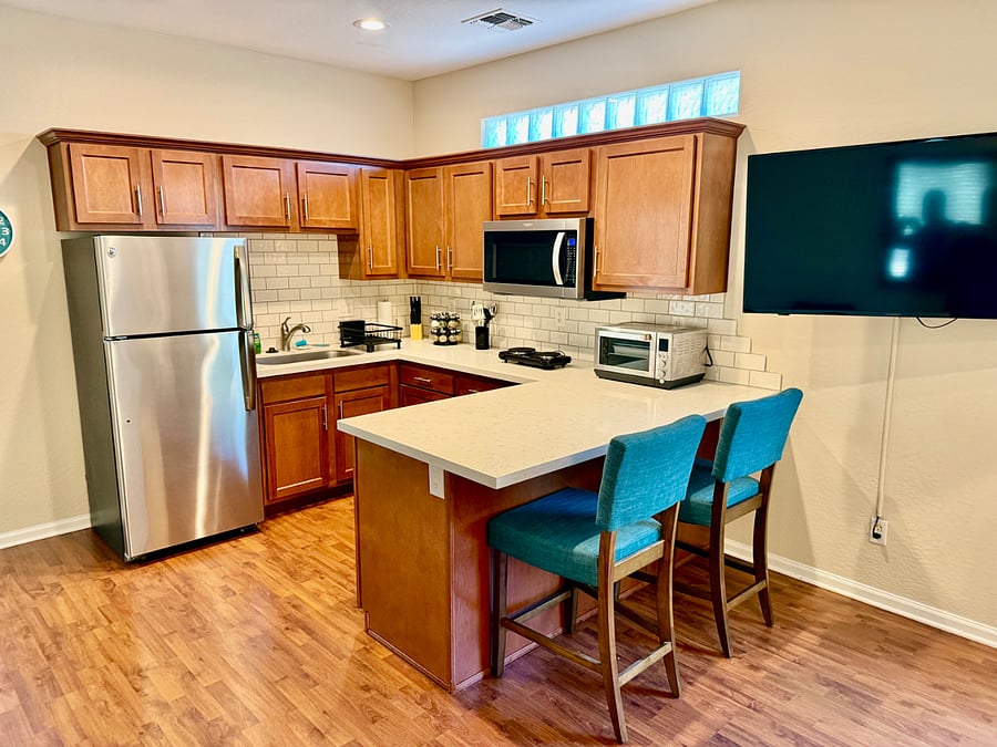 Eat in kitchen