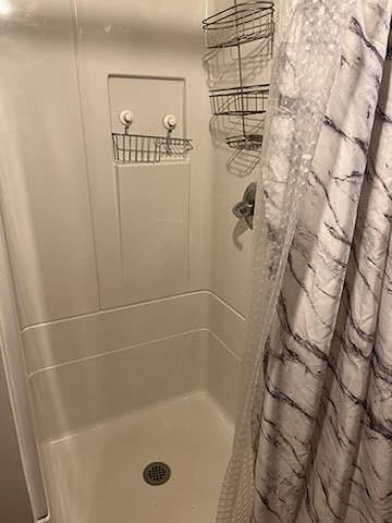Stall shower