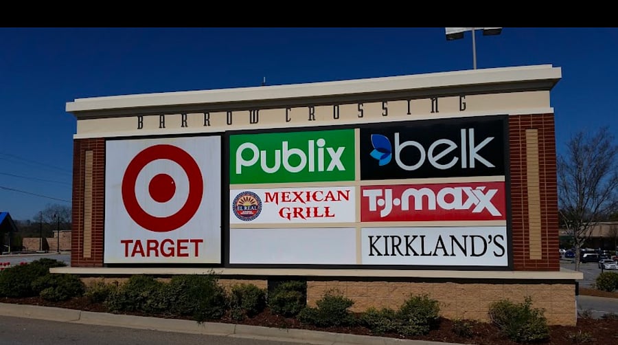 Close to shopping and restaurants.