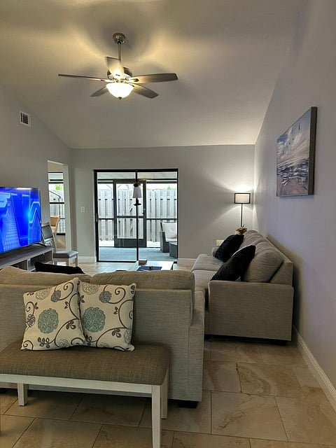 Furnished Finder property 762897_1 photo 3