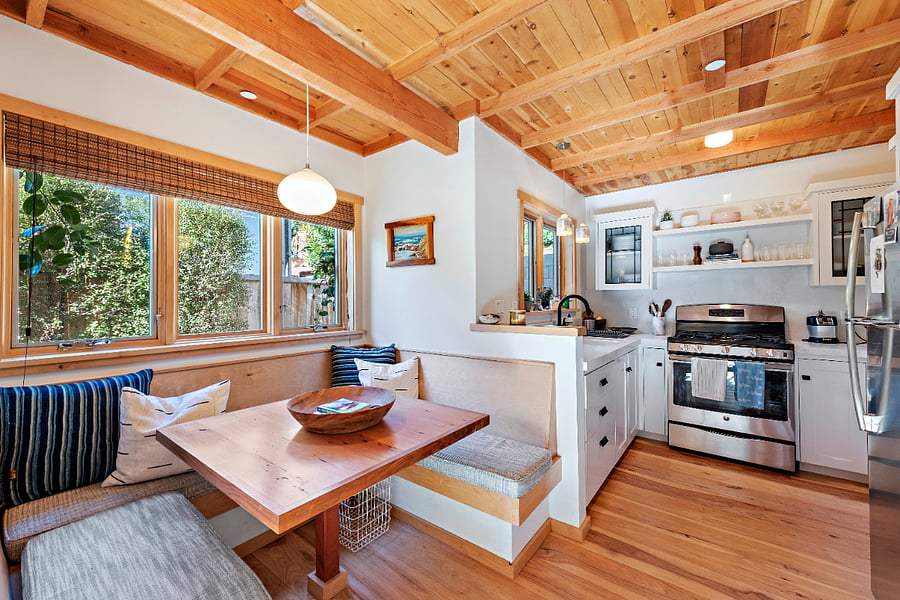 Kitchen and breakfast nook