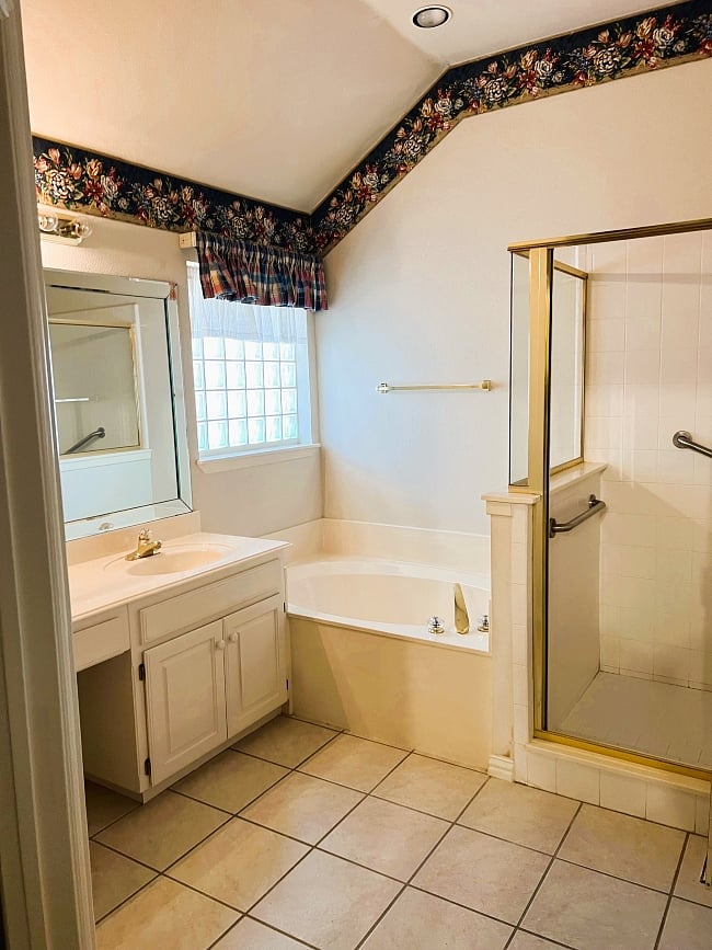 Large master bathroom