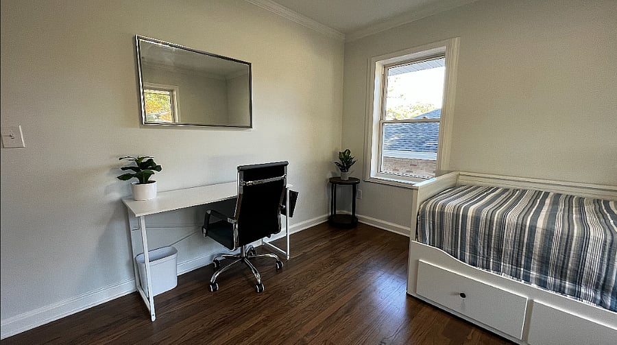 Bedroom #3 - Office Flex Space w Daybed. Daybed can be converted to a double twin or king