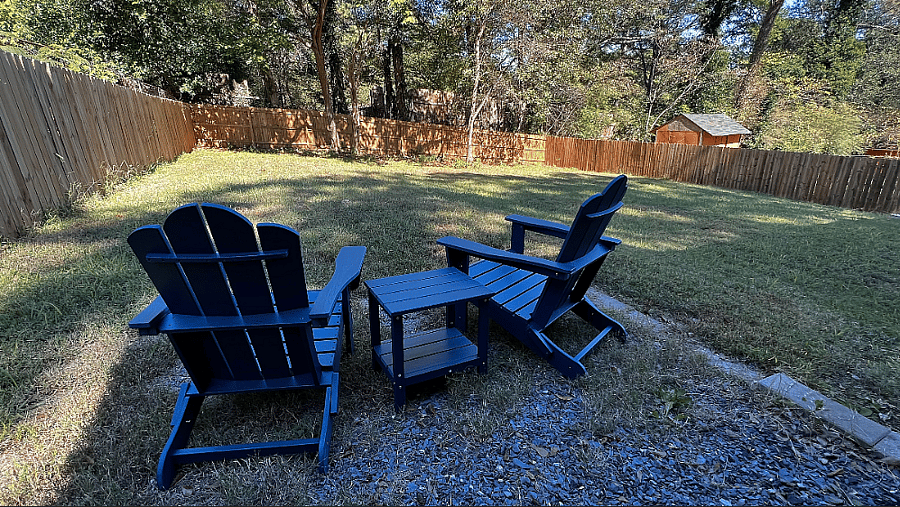 Huge Fenced In Backyard