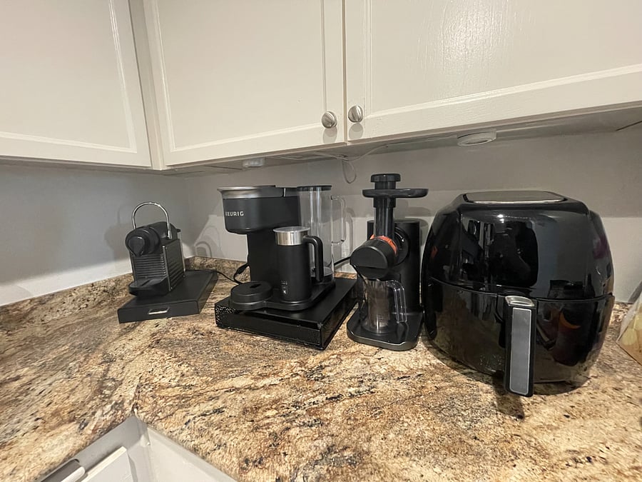 Kitchen extras: nespresso machine, keurig with frother, ninja juicer and an air fryer