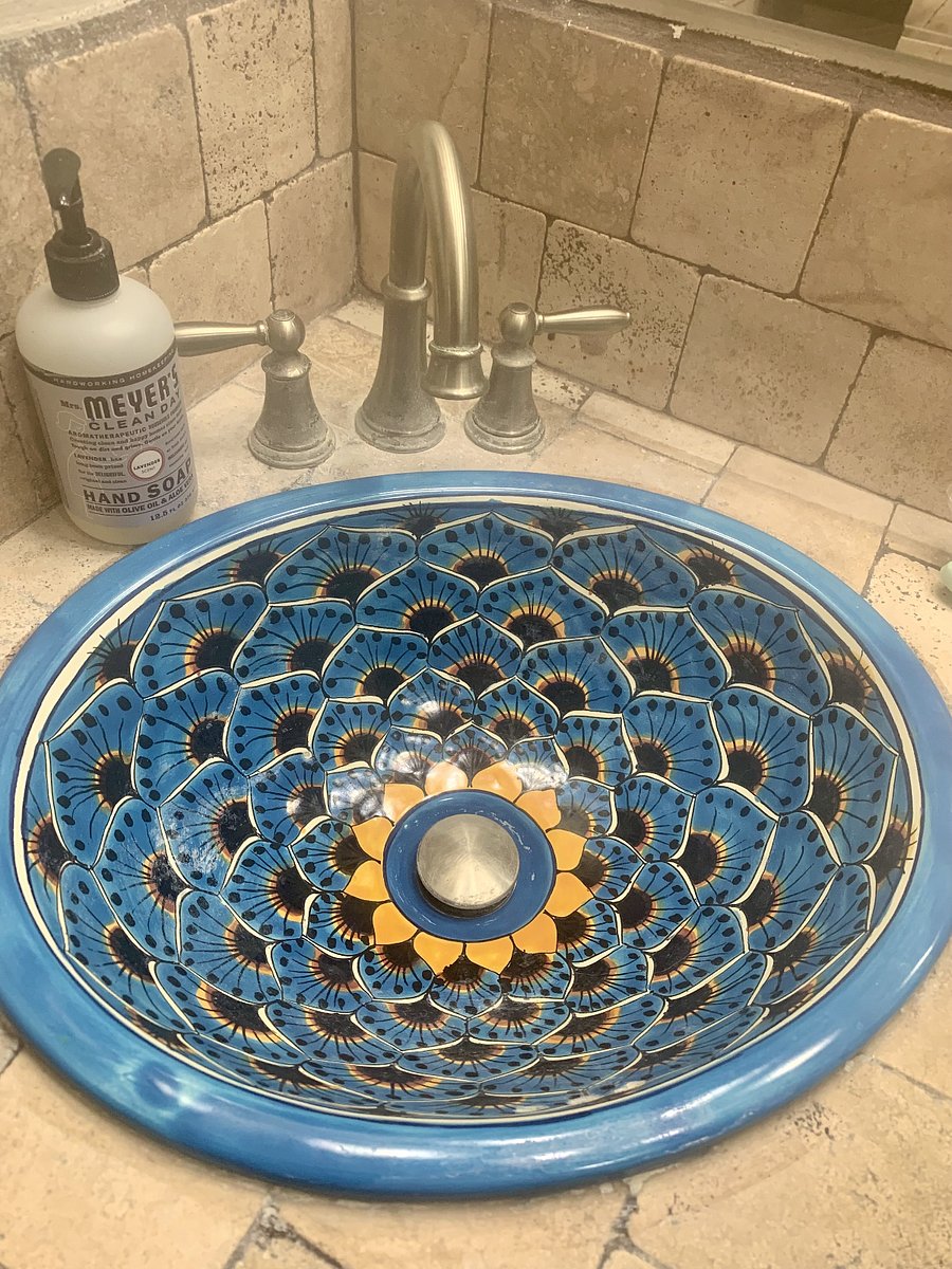 Bathroom sink