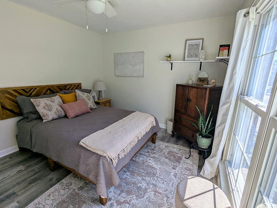 bedroom 2: queen sized bed and wardrobe