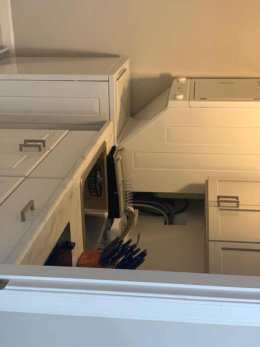 well-appointed washroom, a fully equipped kitchen with modern appliances, and all essential utilities for a comfortable and convenient stay