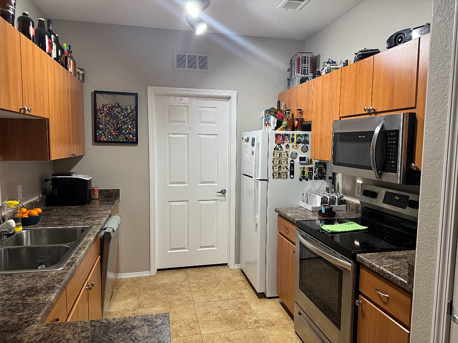 Full kitchen.  