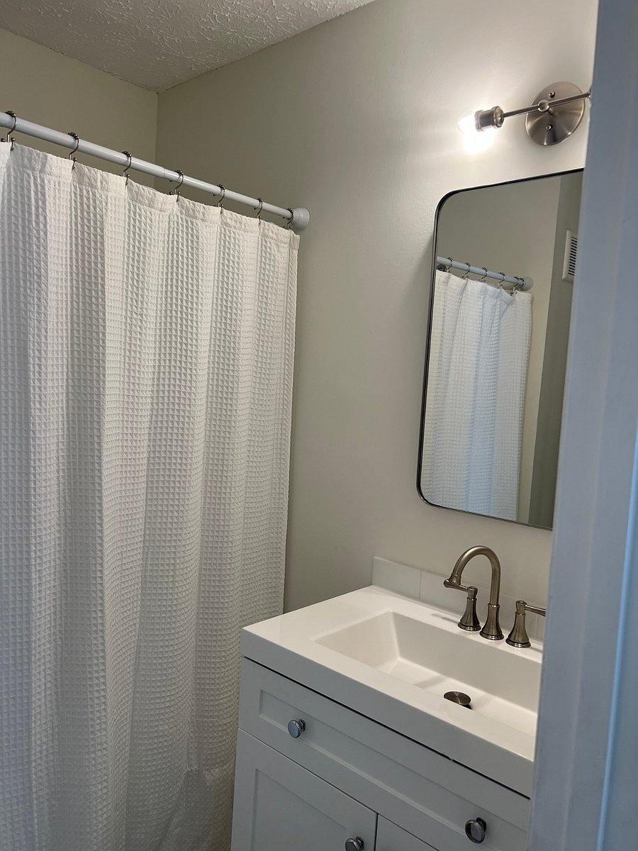 Bathroom #2