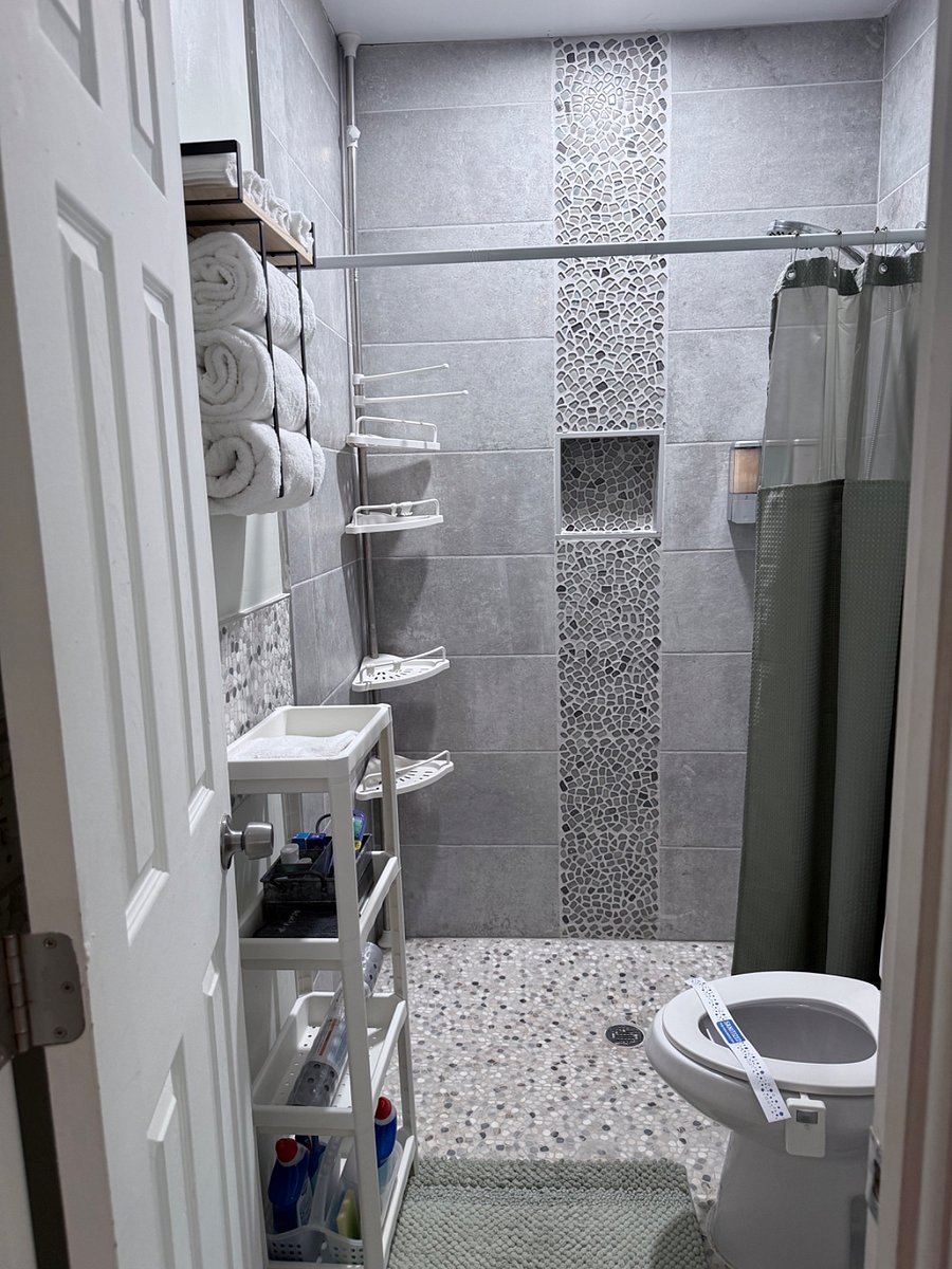 Bathroom/Shower