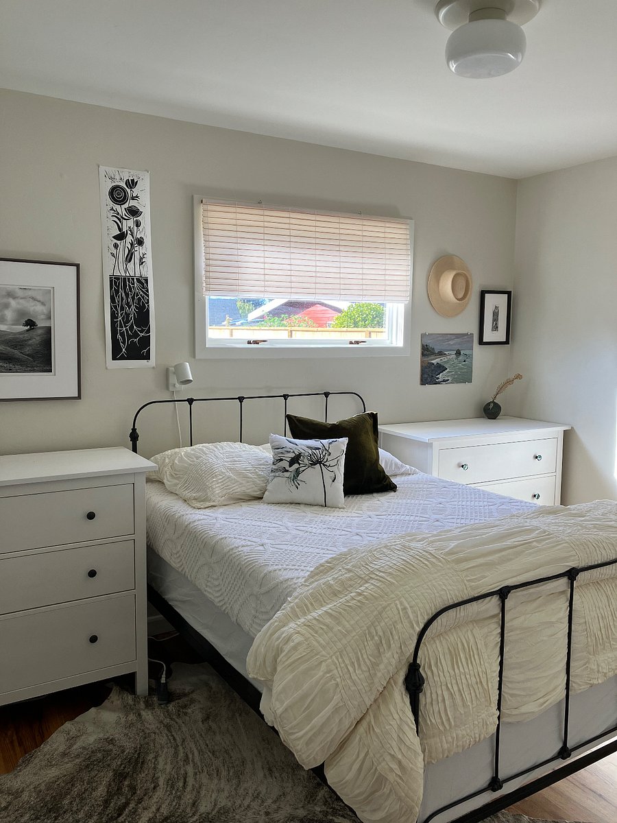 Double Bedroom include dresser and spacious closet, reading lamp, area rug. There is space to add a small desk in the room, if desired. Please ask and it can be arranged.