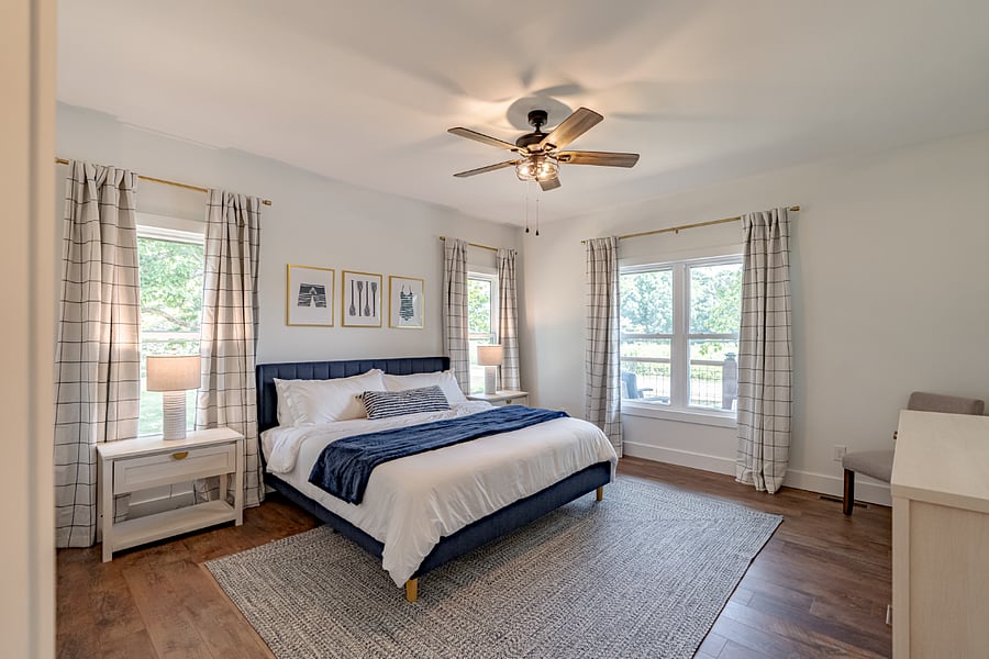 Bedroom 2 with King bed