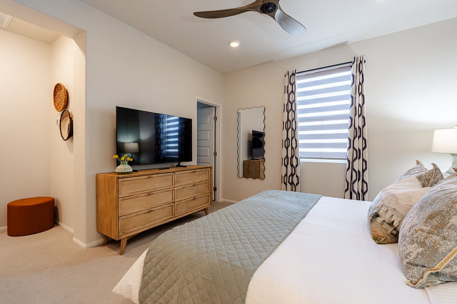 3rd Floor: Primary | King bed (split) | Attached bathroom | Walk-in closet