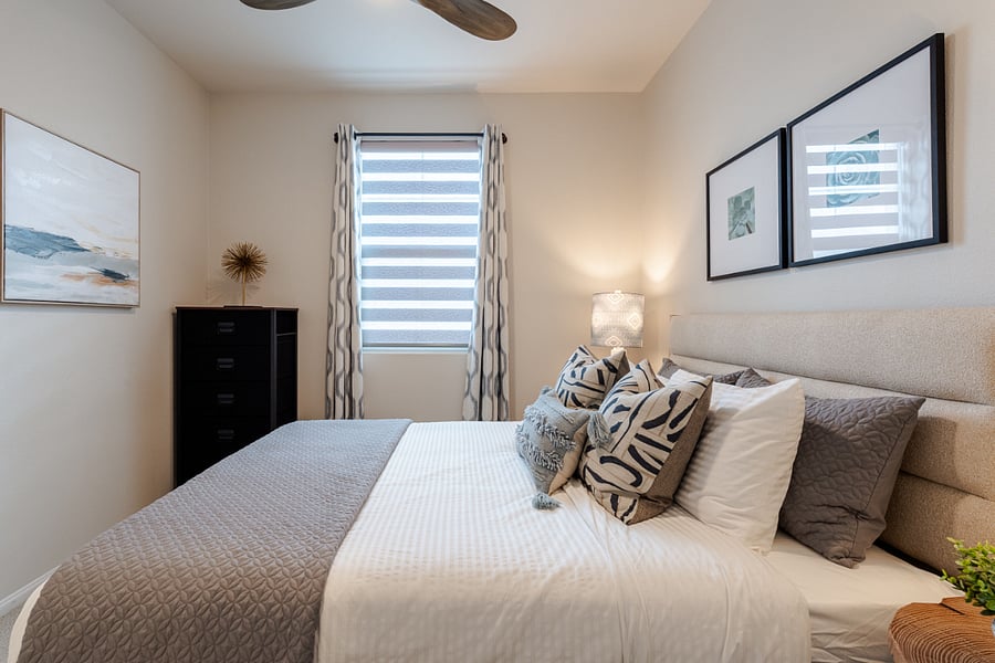 3rd Floor | Bedroom 3 | Queen Bed | Closet