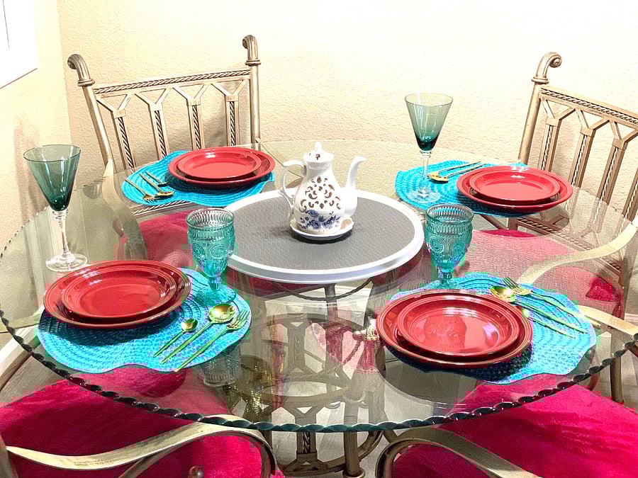 We love colors and we sincerely hope you do too! :)