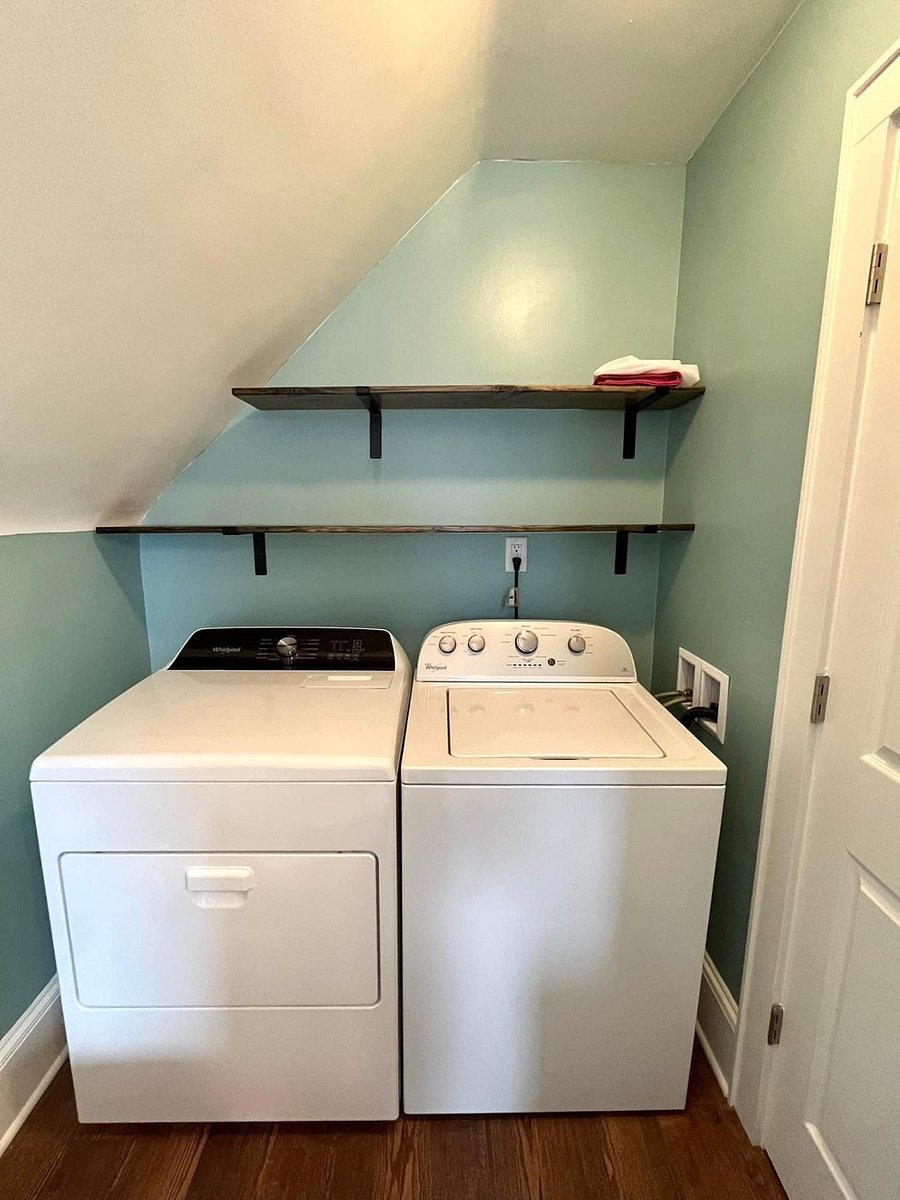 In unit washer/dryer.