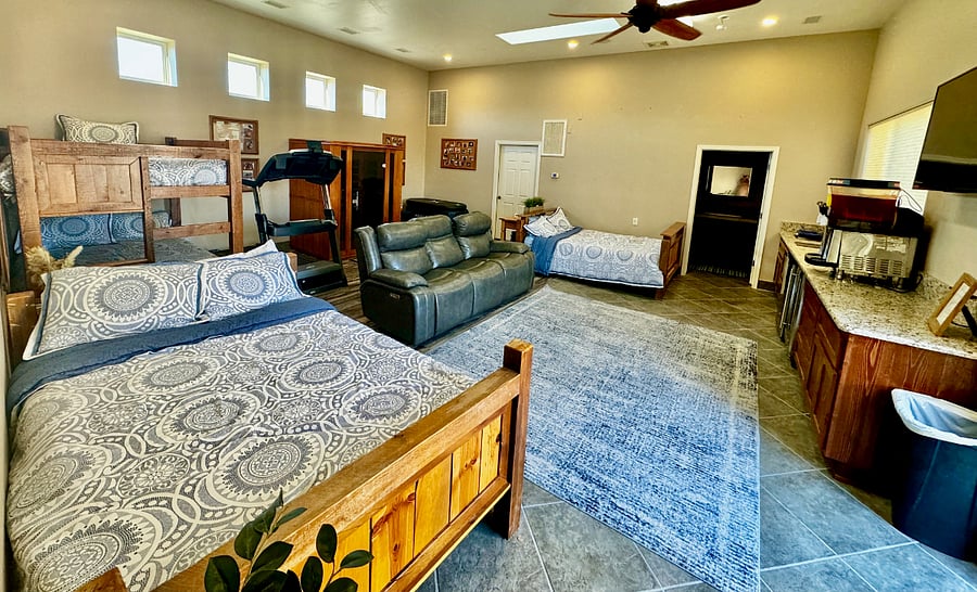 Queen Bed, Couch & Kitchenette