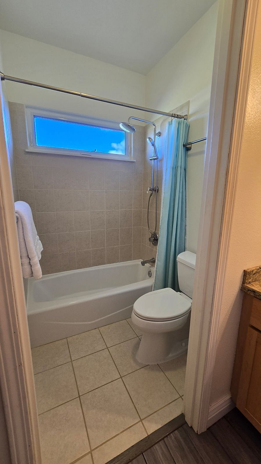 Private Bathtub/Shower