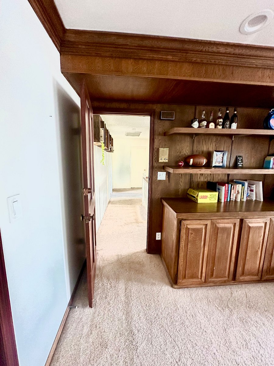 Master Bdrm & bath (furnished, walk-in closet) avail. short-term @ $150/night, inquire for availability.