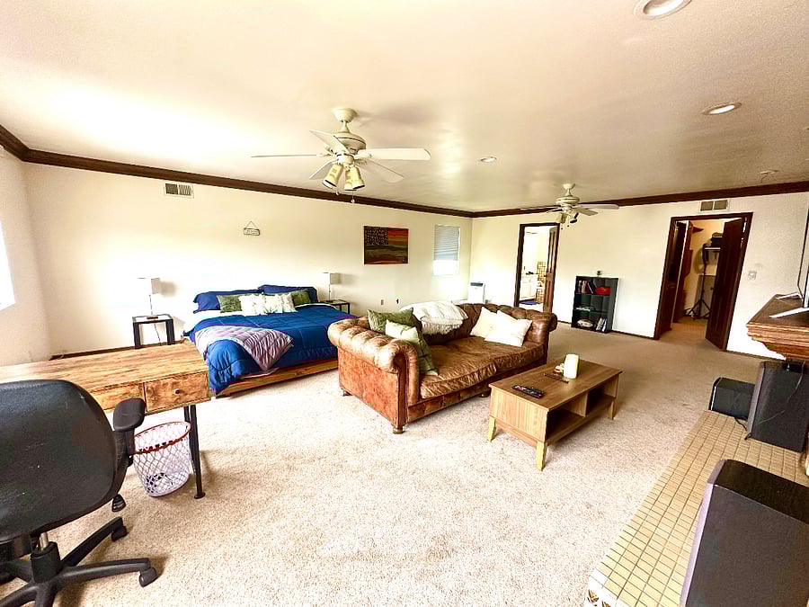 Master Bdrm & bath (furnished, walk-in closet) avail. short-term @ $150/night, inquire for availability.