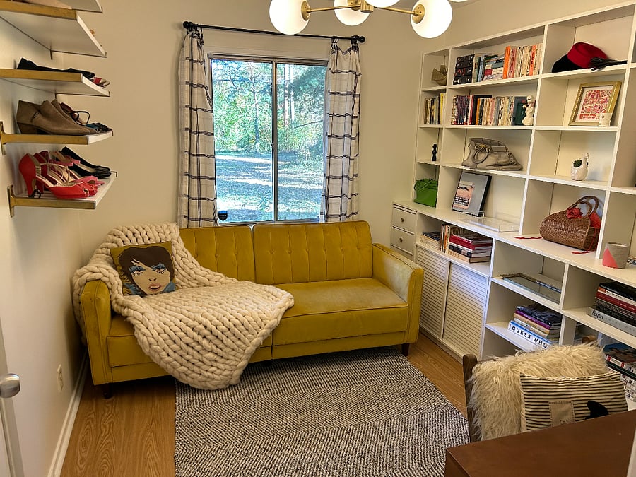 Office or third bedroom (futon opens up)