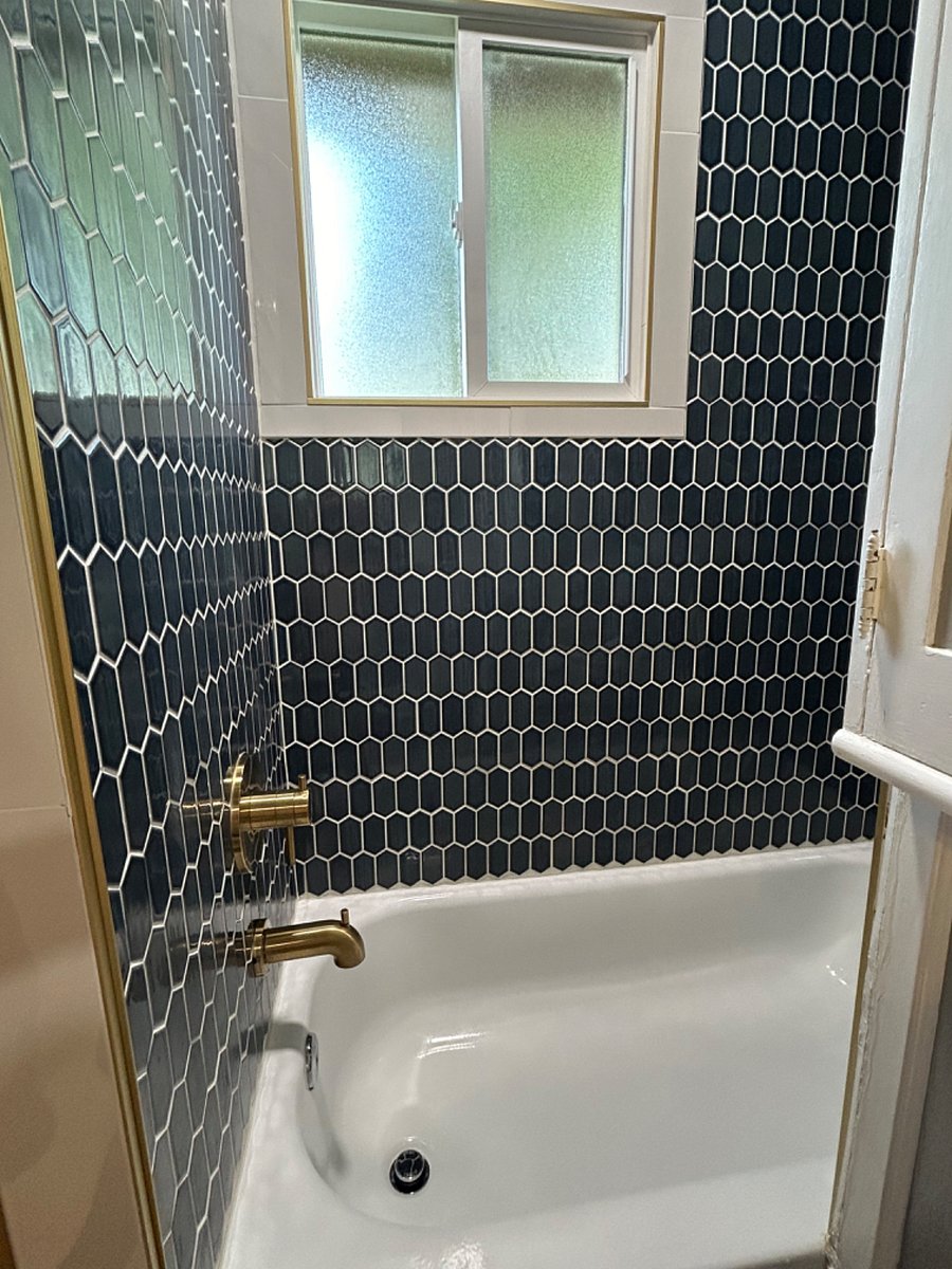 Newly tiled shower with great water pressure.