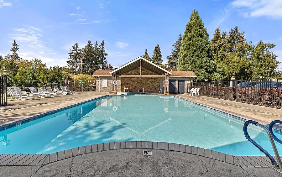 Hot tub open all year round! Pool house Only open May through September.