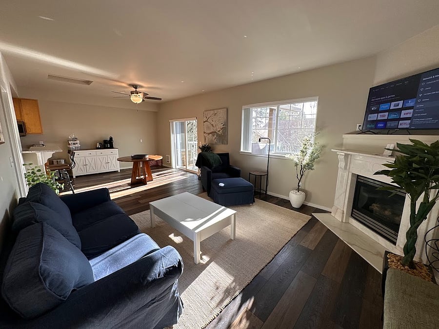 Main living space. Beautifully decorated and cozy space equipped with smart TV and gas fireplace.