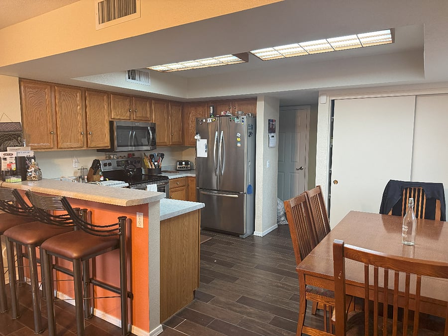 Kitchen and dinning area.