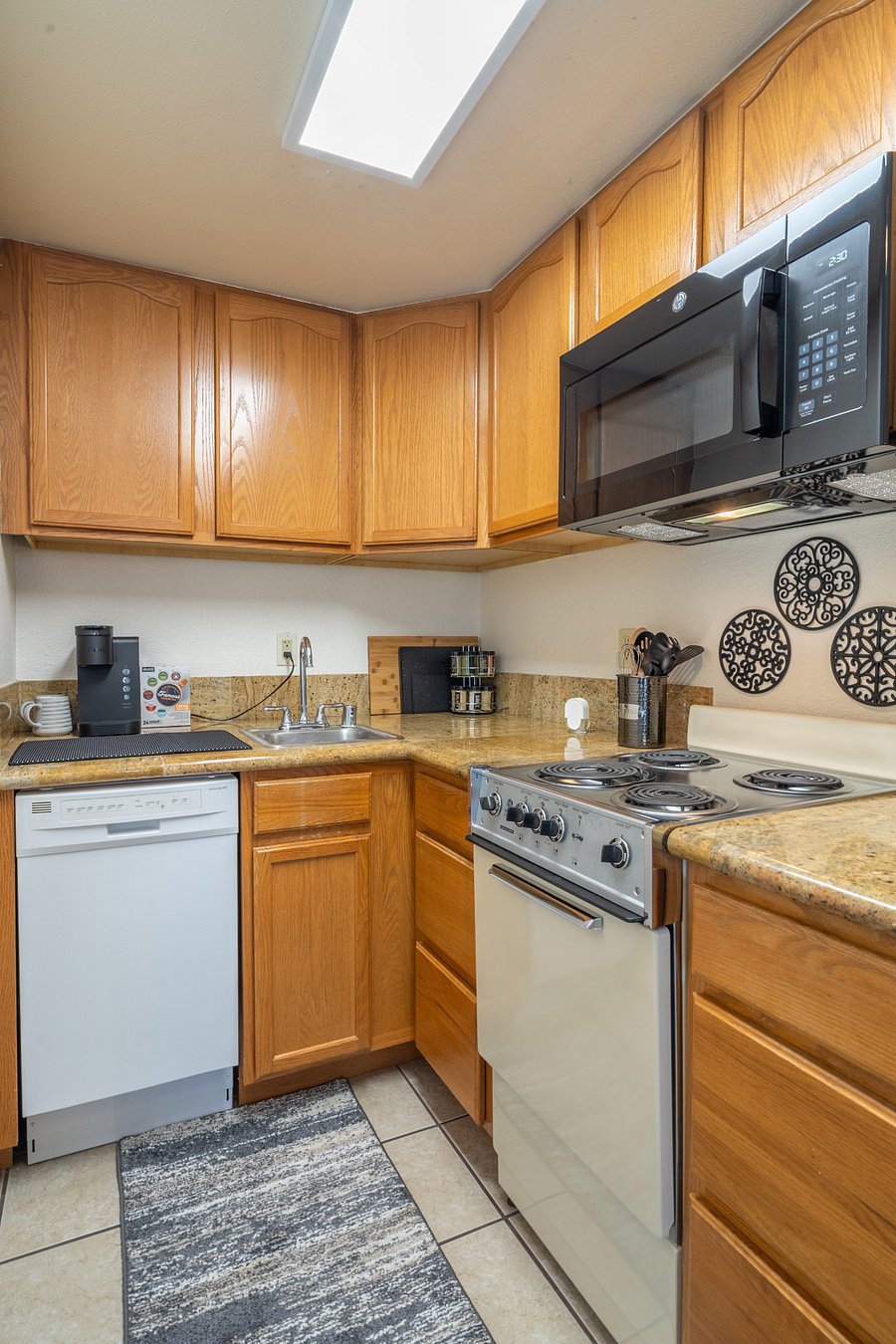 Furnished Finder property 765838_2 photo 11