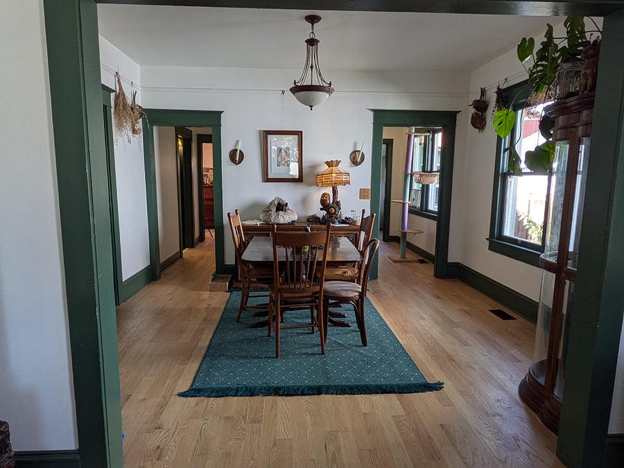 The dining area is great for computer work or a slow meal.