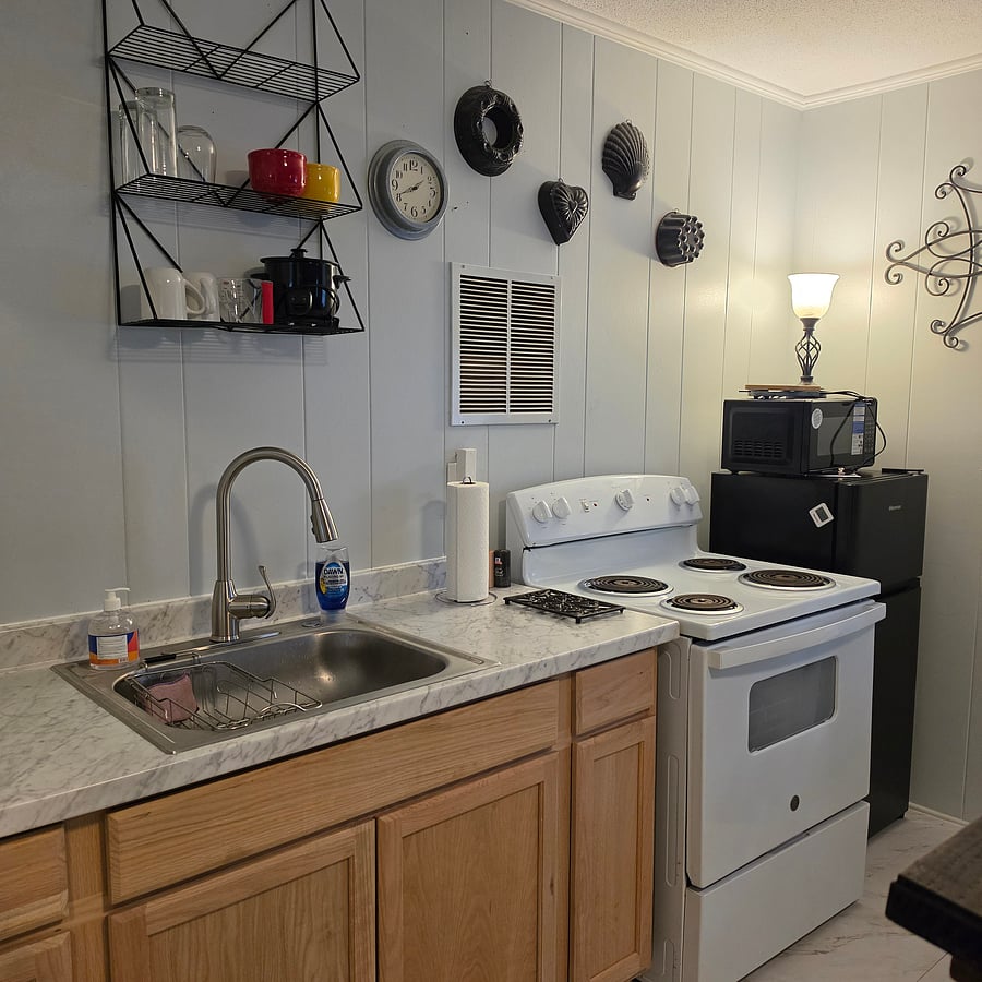 Furnished Finder property 766130_1 photo 12