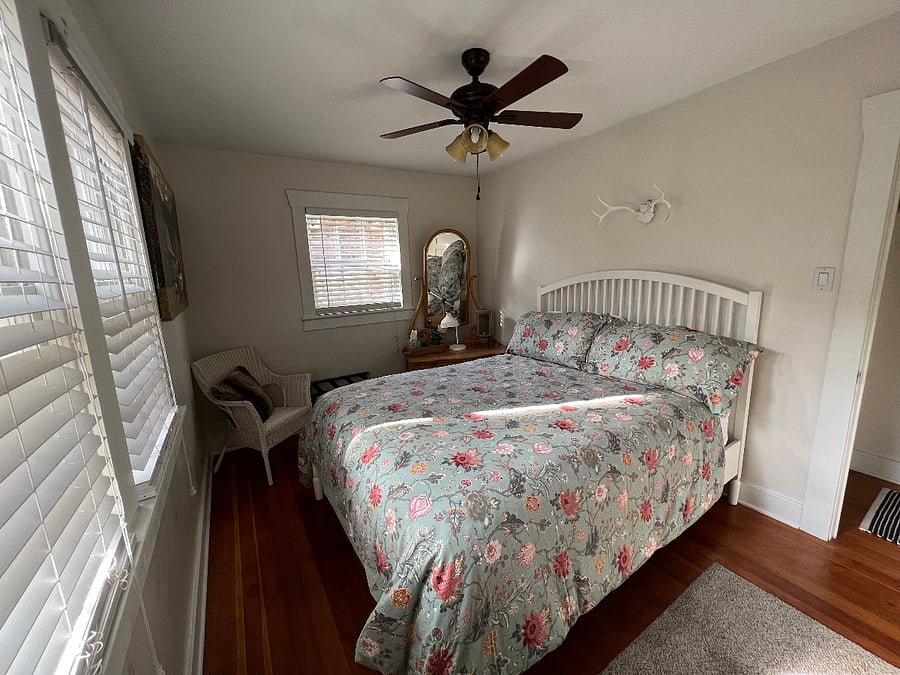 Queen Room