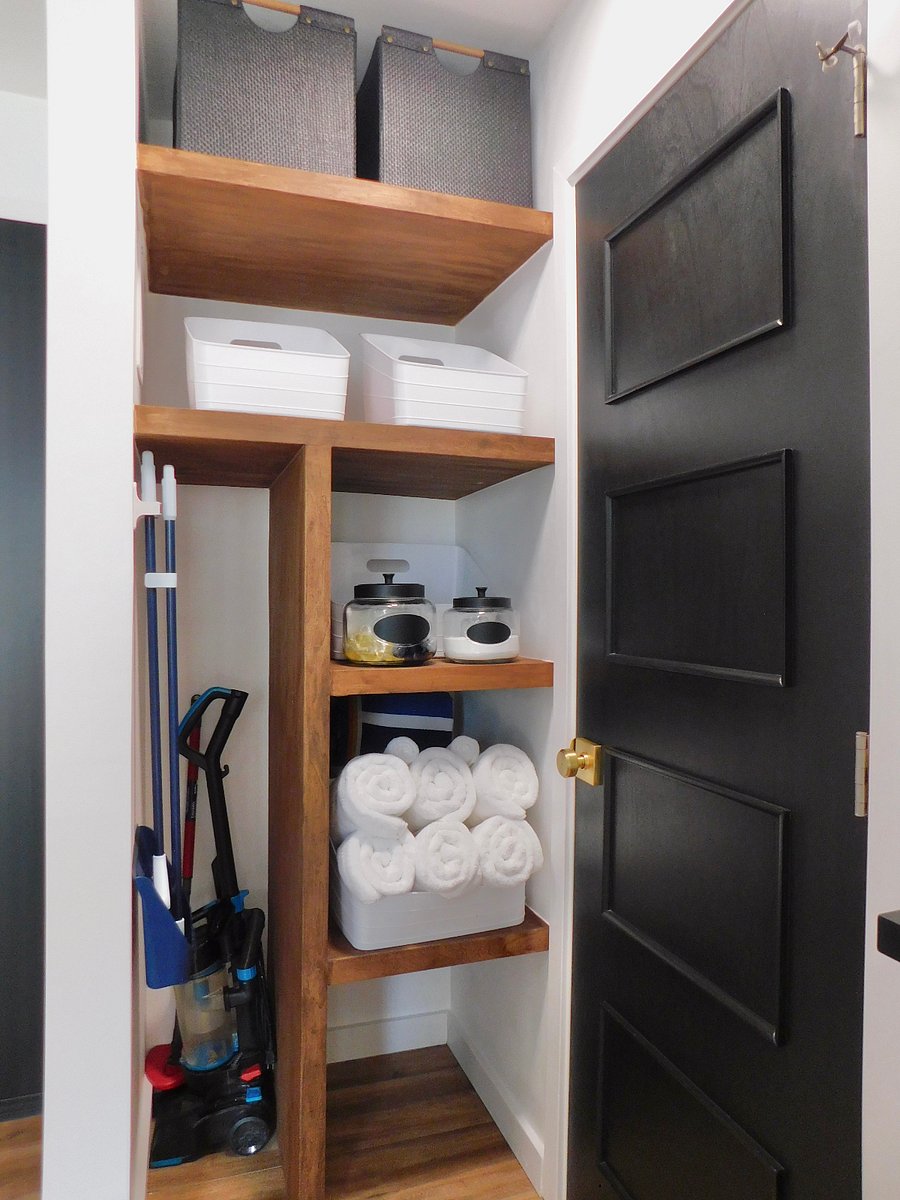We provide plenty of towels, laundry supplies, cleaning supplies, and storage bins/baskets for easy organization. Not pictured: Small cooler and two beach towels for beach adventures!