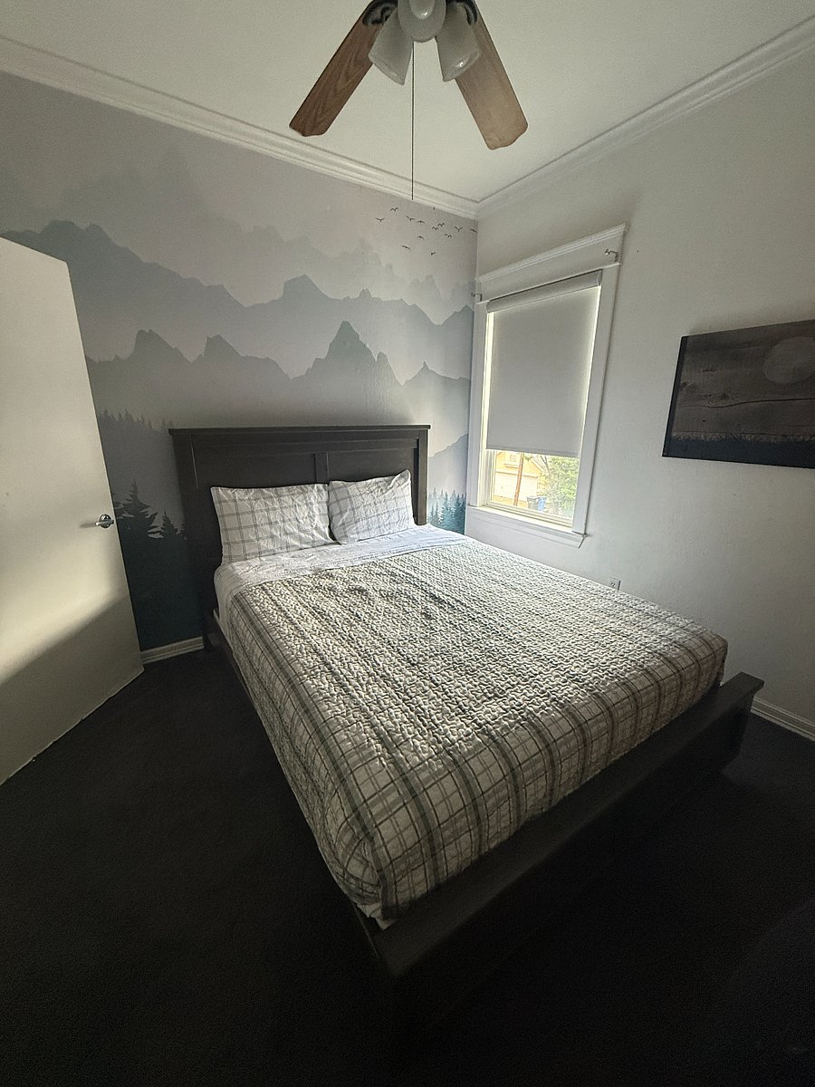 Queen Bed
